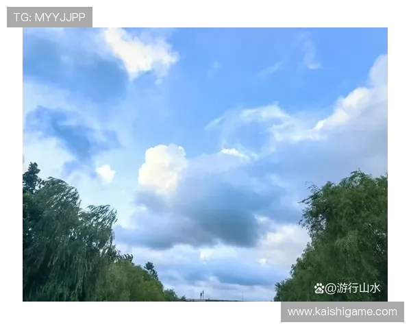 云开之后，天空变得异常清澈明亮，象征未来充满希望